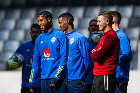 Jens Cajuste and Alexander Isak of the Swedish national