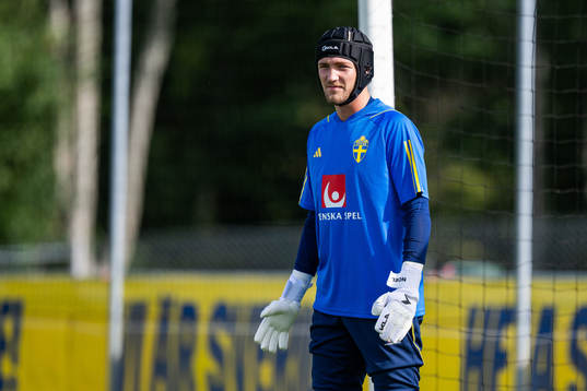 Goalkeeper Noel Törnqvist of the Swedish under-21 national