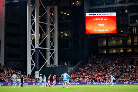 VAR-check denies Denmark’s 4-0 goal