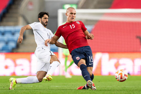 Yazan Al-Naimat of Jordan and Leo Skiri Østigård of Norway