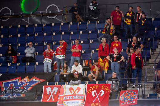 Supporters of of EHC Biel-Bienne
