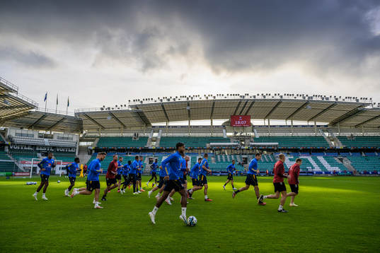 Bläddra bland fler bilder av Football, UEFA Euro Qualifier, Sweden, training