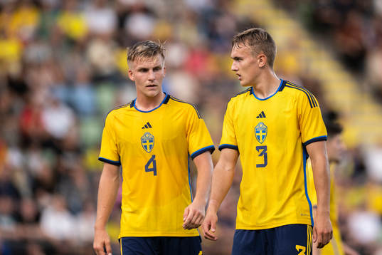 Casper Widell and Jesper Tolinsson of Sweden look dejected