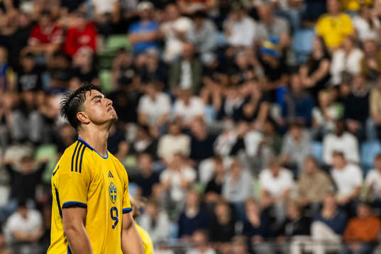 Jusef Erabi of Sweden looks dejected