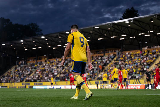 Jusef Erabi of Sweden looks dejected