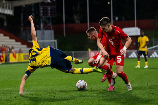 Noah Persson of Sweden and Rezat Ramadani of North Macedonia