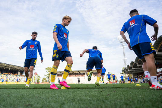 Armin Gigovic and Daniel Svensson of Sweden