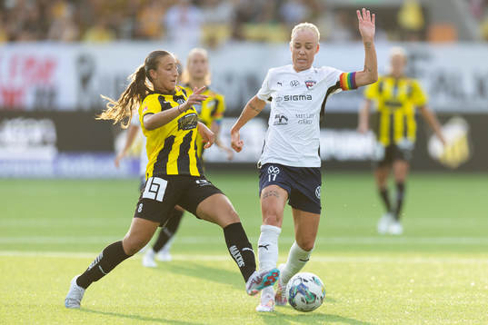Häckens Rusul Rosa Kafaji och FC Rosengårds Caroline Seger