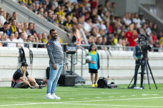 Häckens tränare Mak Lind
