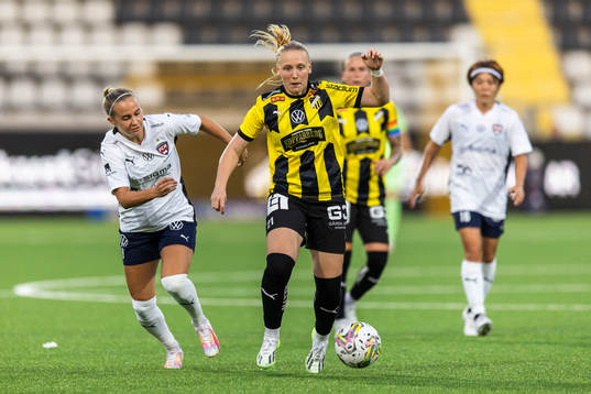 FC Rosengårds Ria Noora Minerva Öling och Häckens
