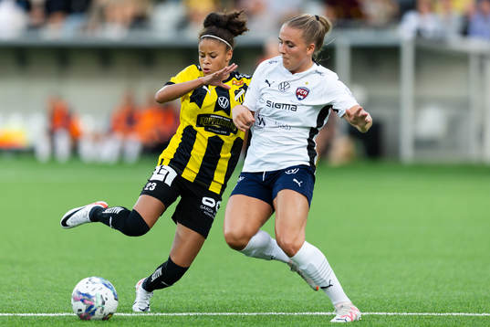 Häckens Felicia Schröder och FC Rosengårds Gudrun