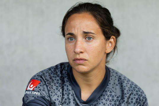 Häckens assisterande tränare Bri Campos innan