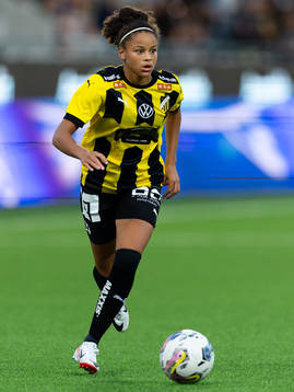 Häckens Felicia Schröder