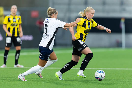 FC Rosengårds Ria Noora Minerva Öling och Häckens