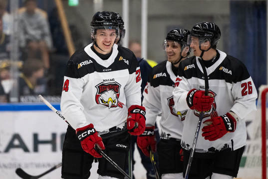 Malmö Redhawks Anton Wahlberg jublar