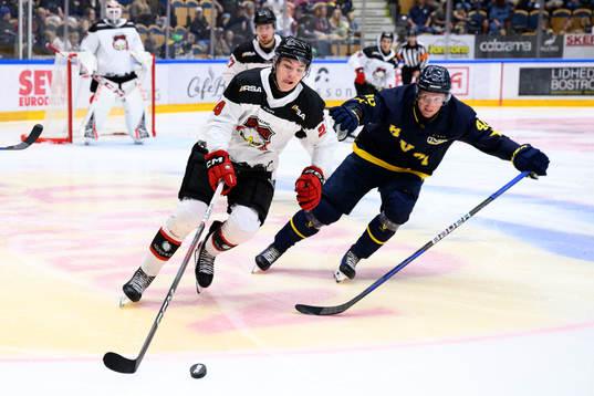 Malmö Redhawks Anton Wahlberg och HV71s Oskar