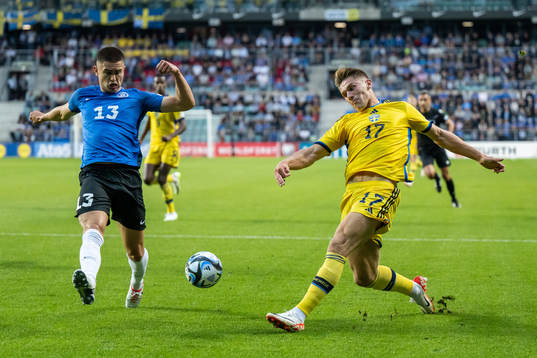 Maksim Paskotsi of Estonia and Viktor Gyökeres of Sweden