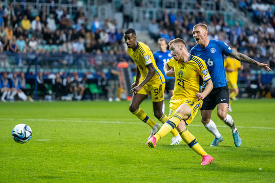 Dejan Kulusevski of Sweden scores 0-2