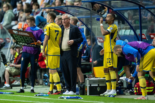 Viktor Claesson and Robin Quaison of Sweden