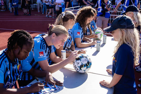 Portia Boakye och Kamilla Lilhammer Karlsen, Djurgårdens