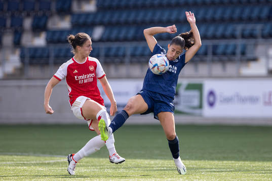 Caitlin Foord of Arsenal and Kim Little of Paris FC
