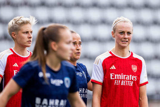 Lina Hurtig and Amanda Ilestedt of Arsenal