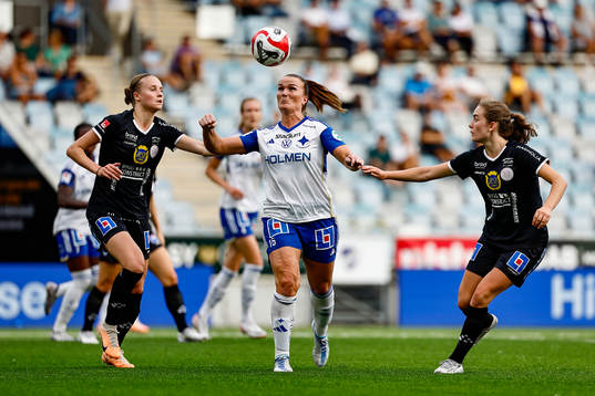 IK Uppsalas Julia Ragnarsson, IFK Norrköpings Lovisa