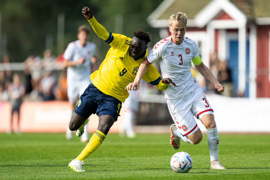 Bläddra bland fler bilder av Football, U17, Friendly Match, Sweden - Denmark