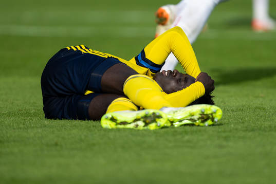 Kalipha Jawla of Sweden in pain
