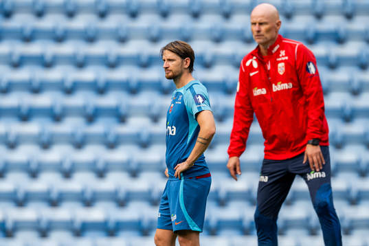 Stefan Strandberg and Ståle Solbakken, head coach of the