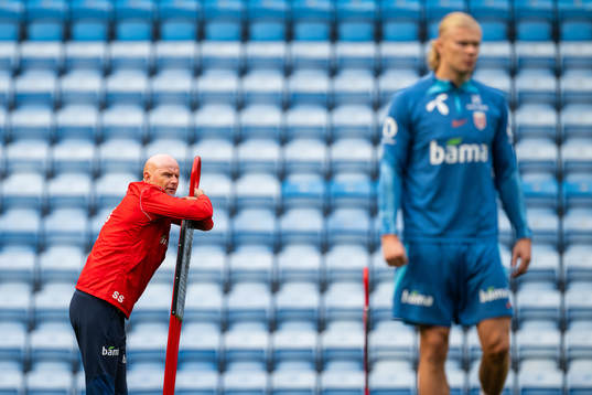 Ståle Solbakken, head coach, and Erling Braut Haaland of