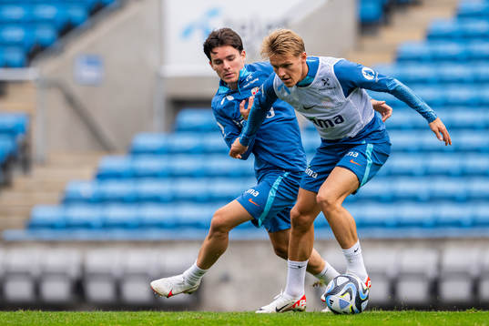 Hugo Vetlesen and Martin Ødegaard of the Norwegian