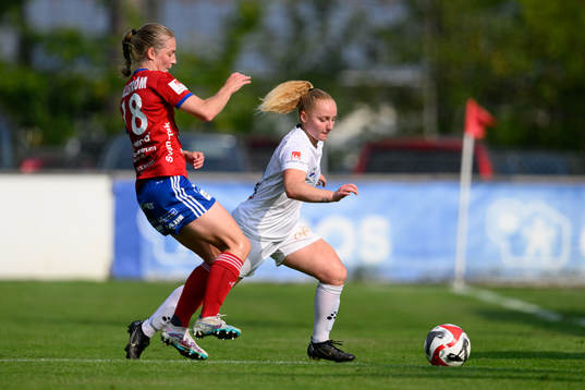 Vittsjös Linda Sällström och Växjö DFFs Sophia