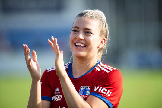 Vittsjös Charlotte Grant jublar