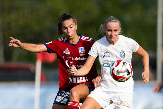 Vittsjös Sarah Stratigakis och Växjö DFFs Hanna Stokki