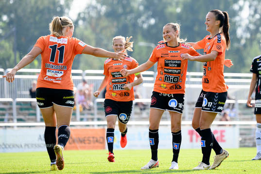 Bläddra bland fler bilder av Fotboll, Damallsvenskan, Kristianstad - Piteå