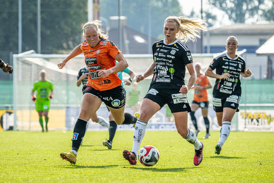 Kristianstads Hlin Eiriksdottir och Piteås Ellen Löfqvist
