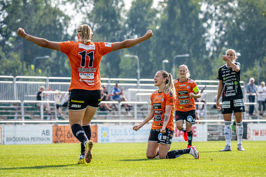 Kristianstads Emmi Alanen jublar