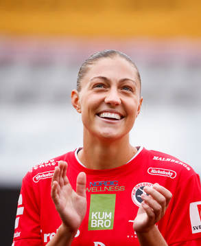 Örebros Hannah Davison