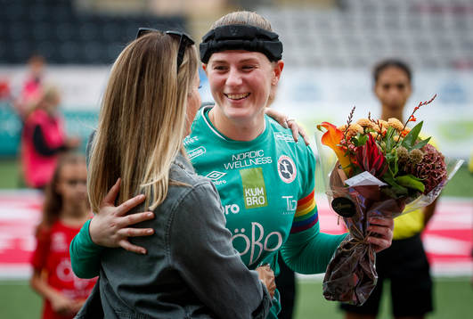Örebros Tove Enblom får blommar