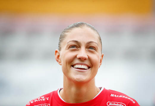 Örebros Hannah Davison