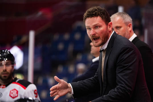 Head coach Garth Murray of Aalborg Pirates