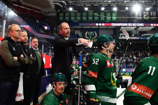 Head coach Thomas Mitell of Färjestad