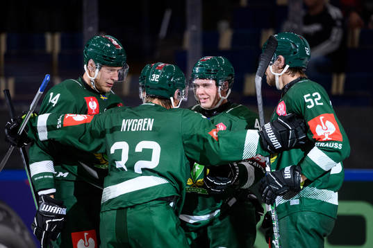 Oscar Lawner of Färjestad celebrates