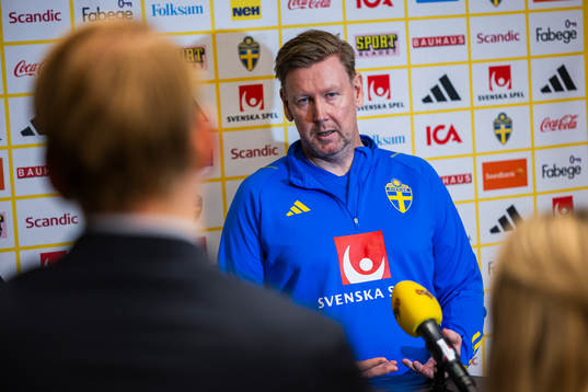 Assistant coach Peter Wettergren of the Swedish national