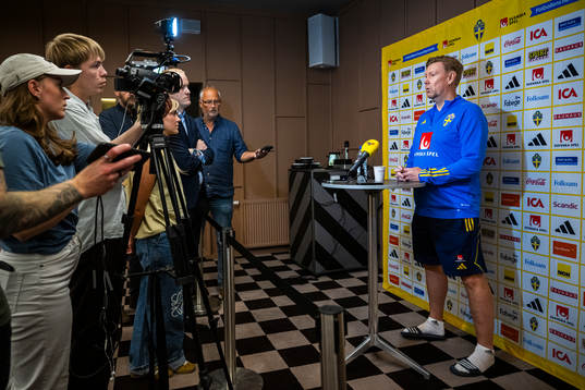 Assistant coach Peter Wettergren of the Swedish national