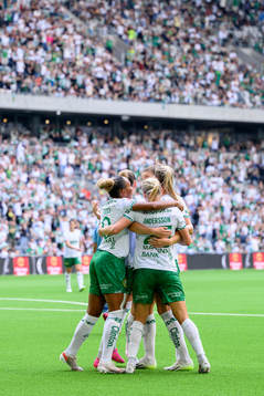 Hammarbys spelare jublar