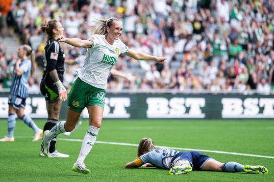 Hammarbys Ellen Wangerheim jublar