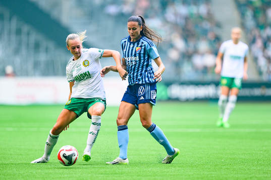 Hammarbys Ellen Wangerheim och Djurgårdens Beata Kollmats