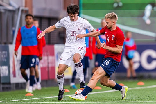 Ralfs Maslovs of Latvia and Eskil Smidesang Edh of Norway
